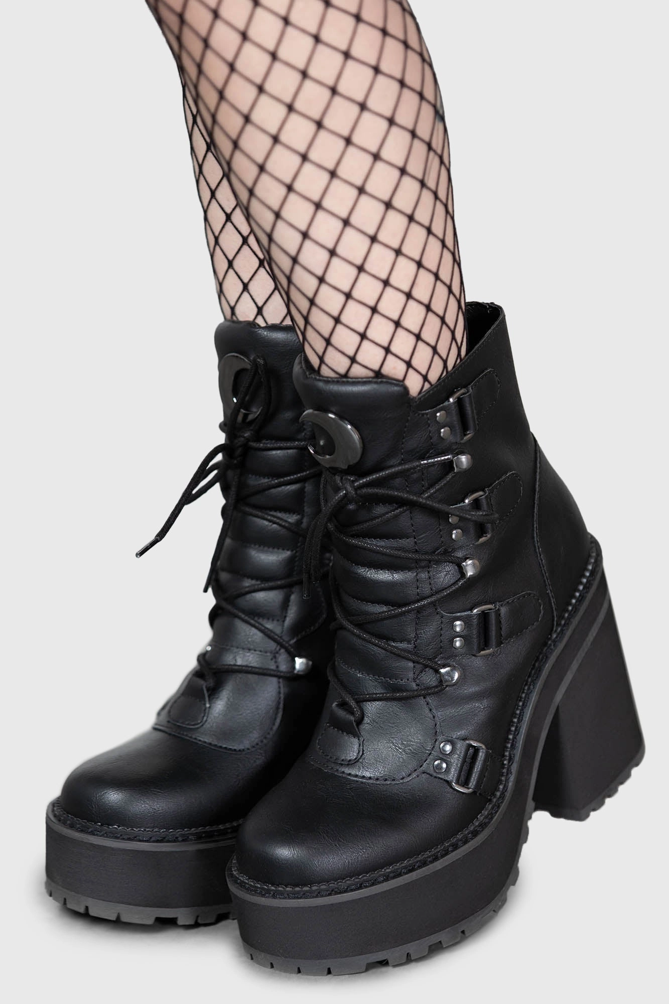 Broom Rider Boots [B] - Resurrect