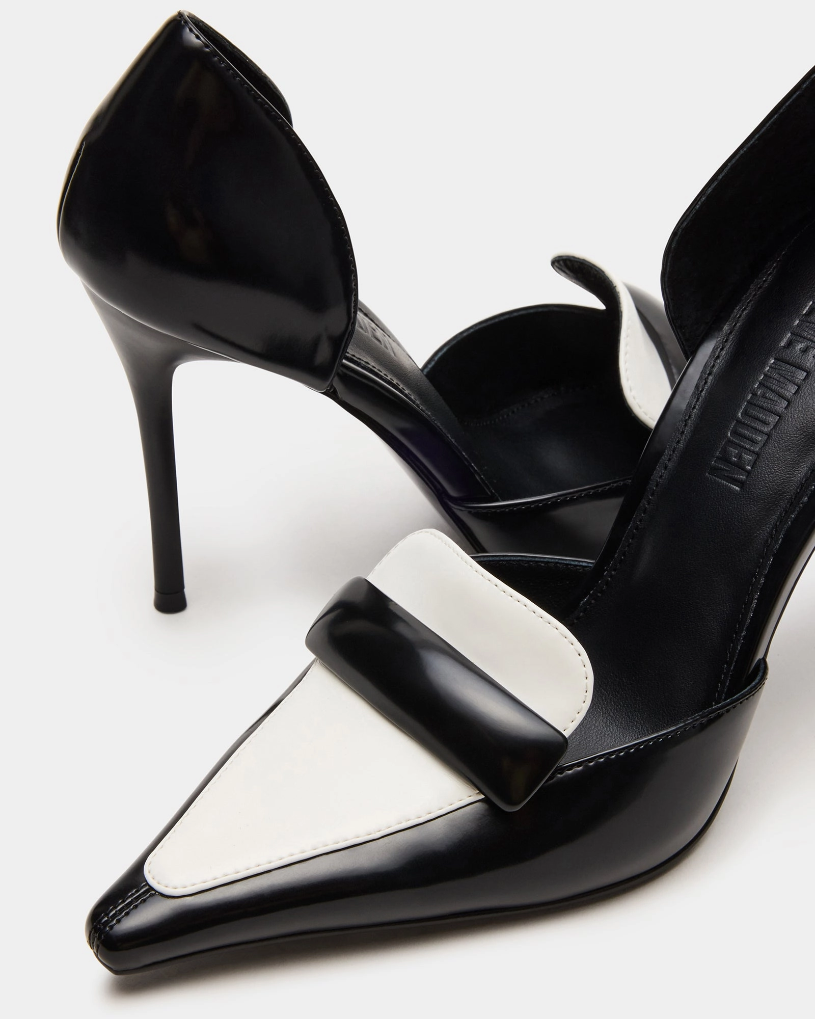 DELPHINI BLACK - SM REBOOTED