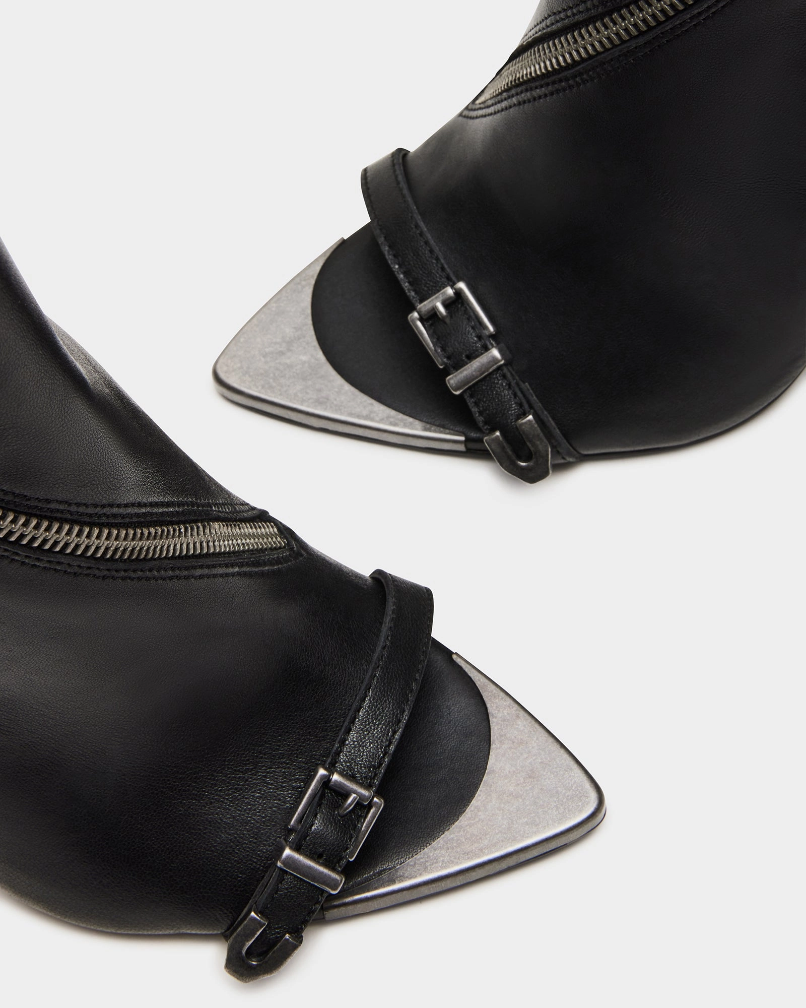 MOTIF BLACK LEATHER - SM REBOOTED