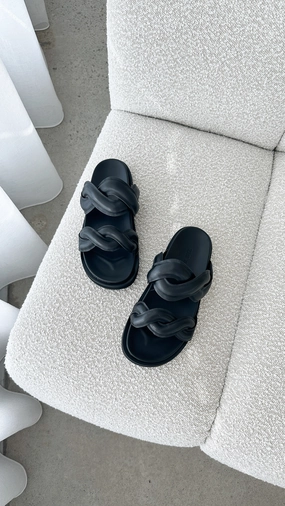 Pantone Slides - Black Leather
