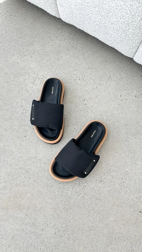 Saige Slide - Black