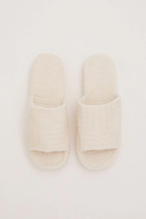 White Corduroy Detail Slippers